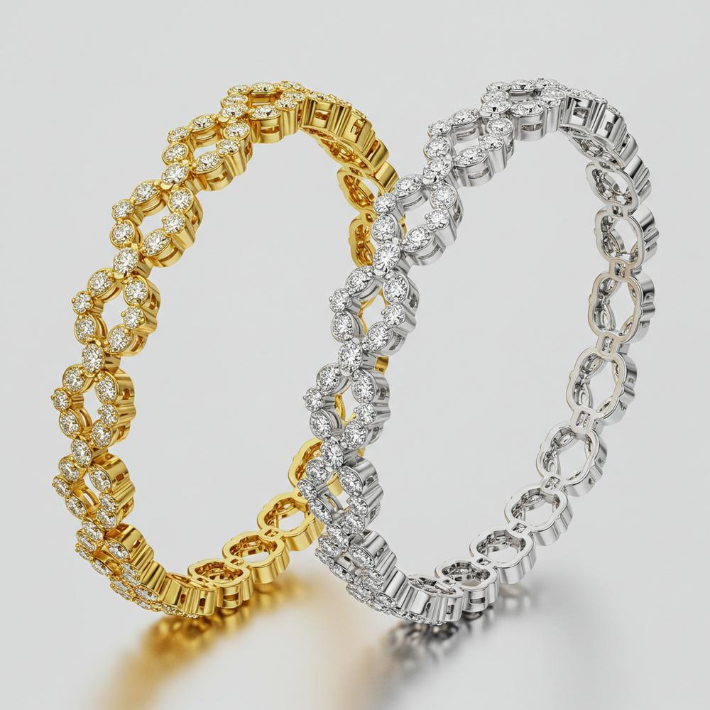 Diamond ring in white gold and yellow gold settings showcasing the difference in appearance