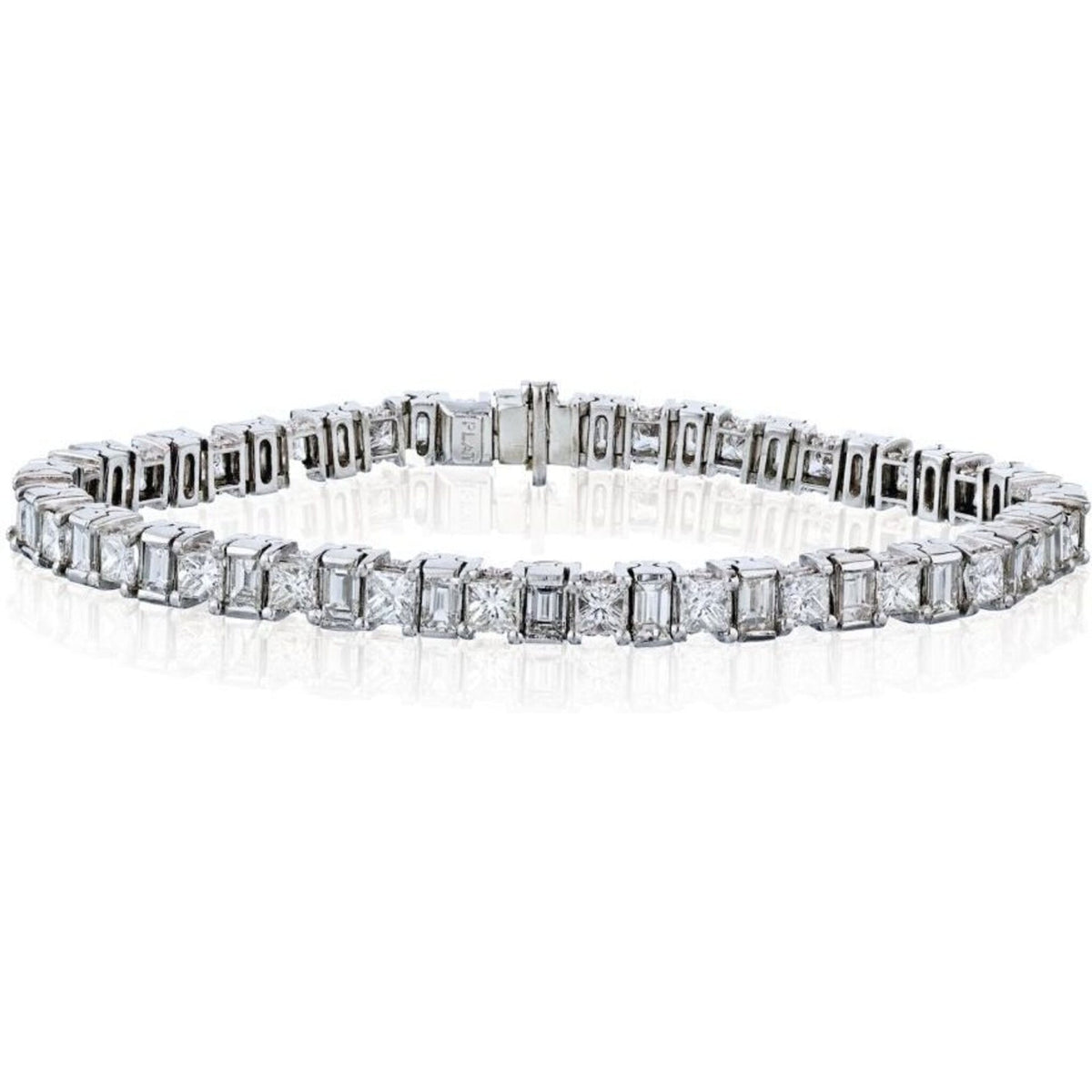 Platinum Tennis Bracelet at Robinson's Jewelers