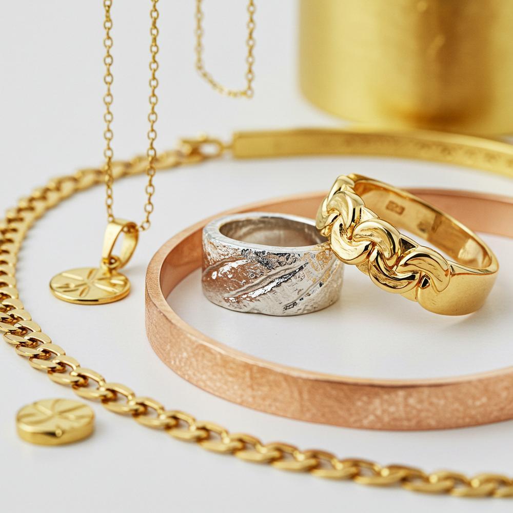 Comparison of Yellow Gold, White Gold, and Rose Gold Jewelry