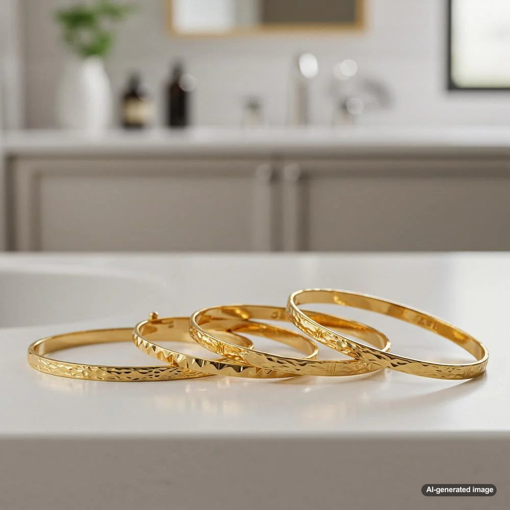 Gold jewelry appraisal at Robinson's Jewelers