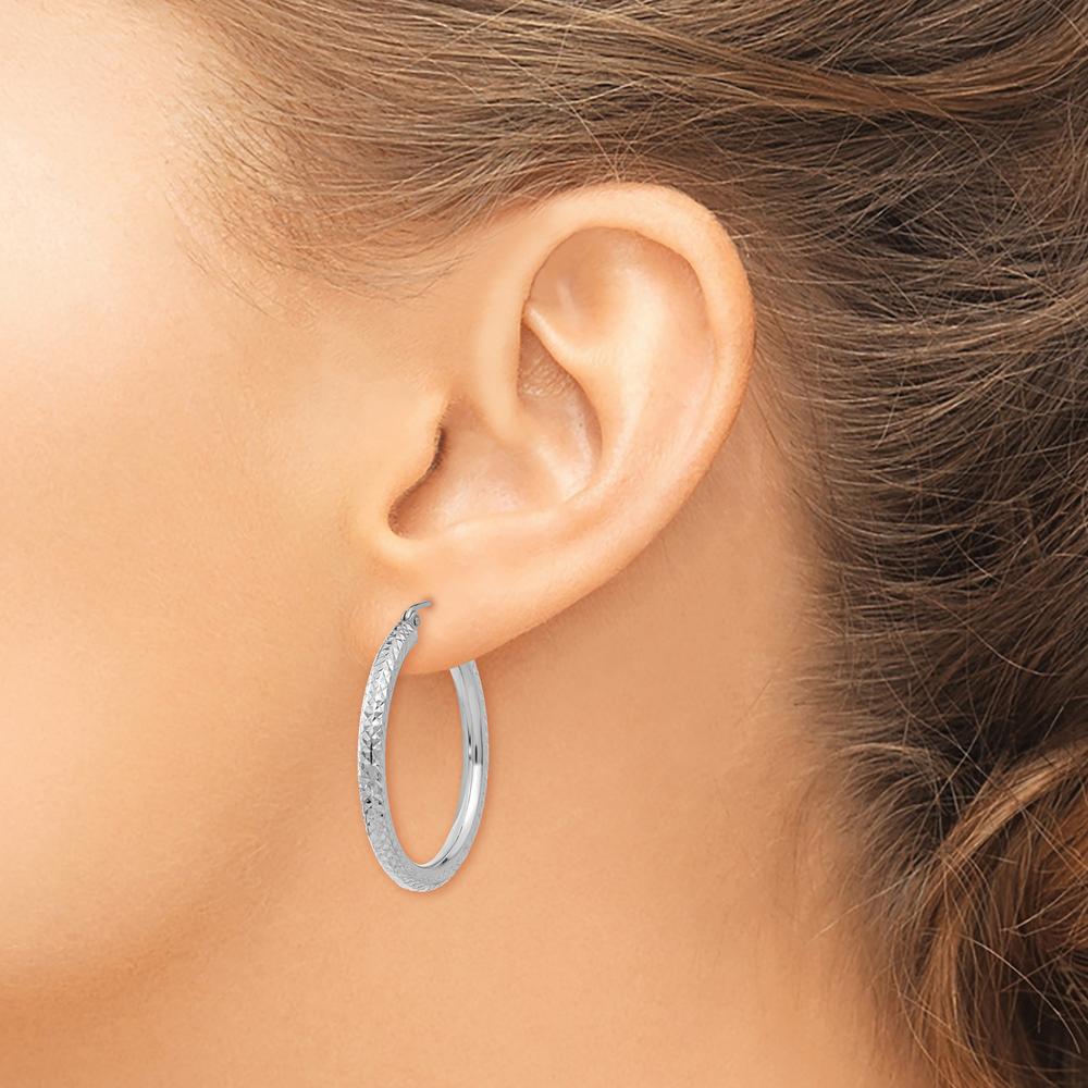 10K White Gold Diamond-cut 3mm Round Hoop Earrings - Polished Finish