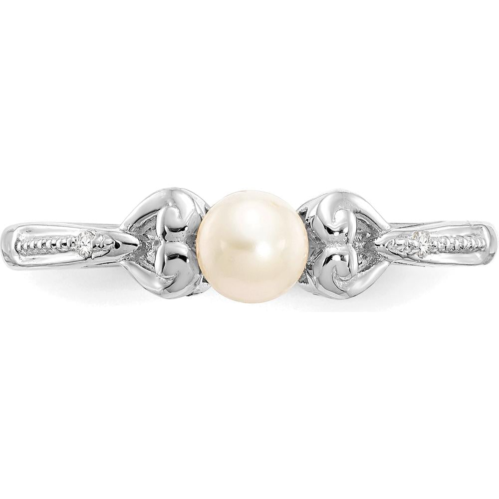 10K White Gold Freshwater Cultured Pearl and Round Diamond Ring - 0.01 Carat Total Diamond Weight