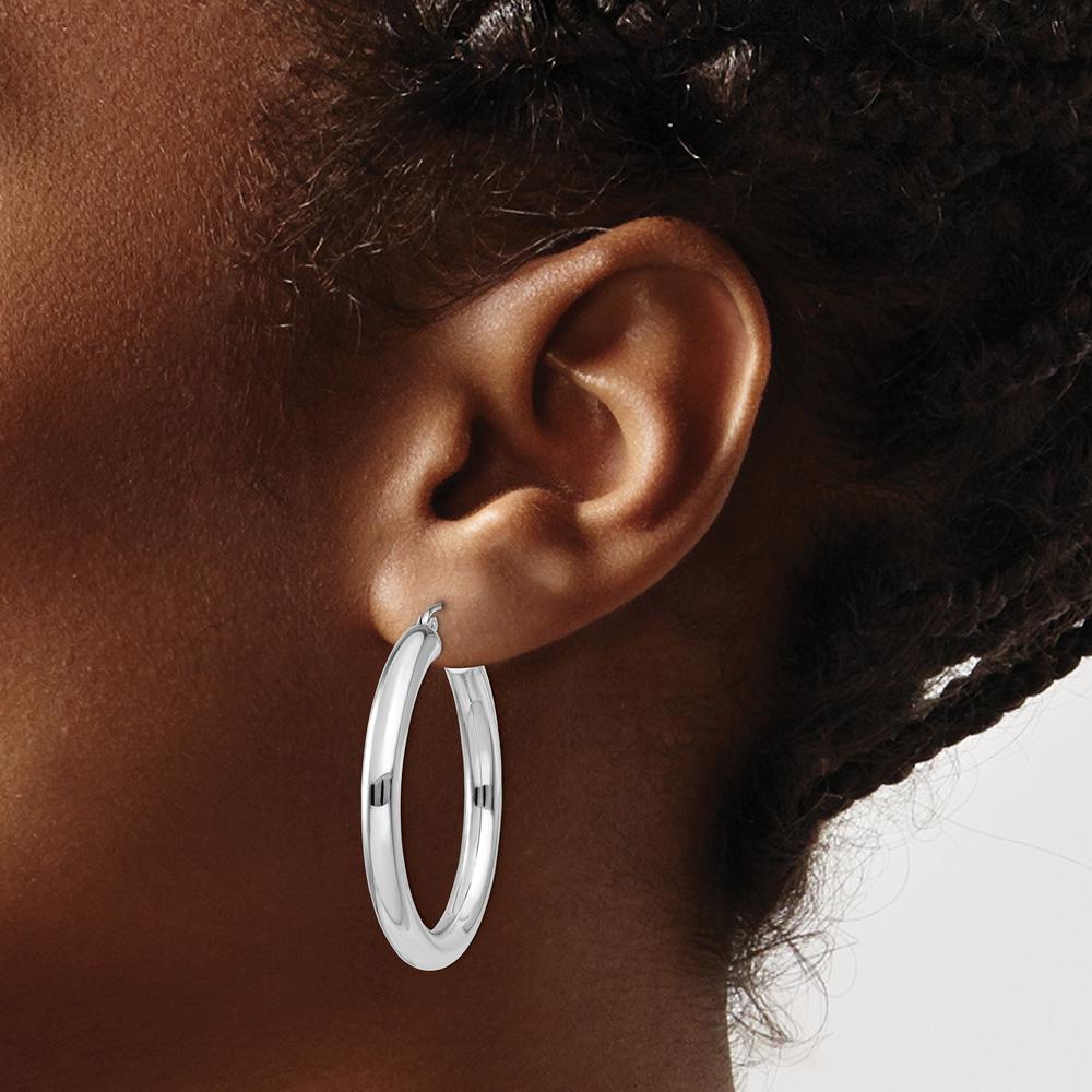 10K White Gold Polished 4mm Tube Hoop Earrings - 28mm Length
