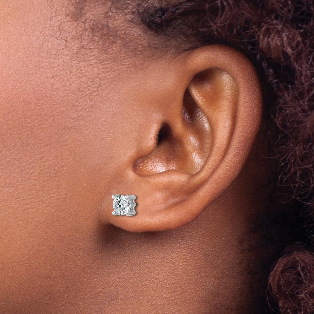 10K White Gold Round Diamond 4-Prong Stud Earrings - 1.00 Carats Total Diamond Weight by Oro Pregiato