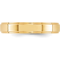 10K Yellow Gold 4mm Flat Wedding Band with Step-Down Edge - Size 9