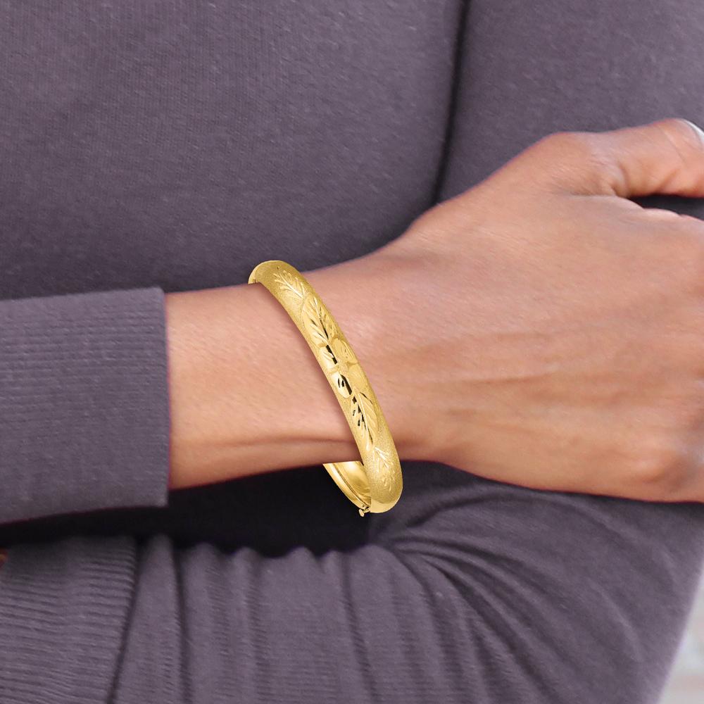 10K Yellow Gold Florentine Engraved Hinged Bangle Bracelet with Diamond-Cut Texture and Box Catch Clasp