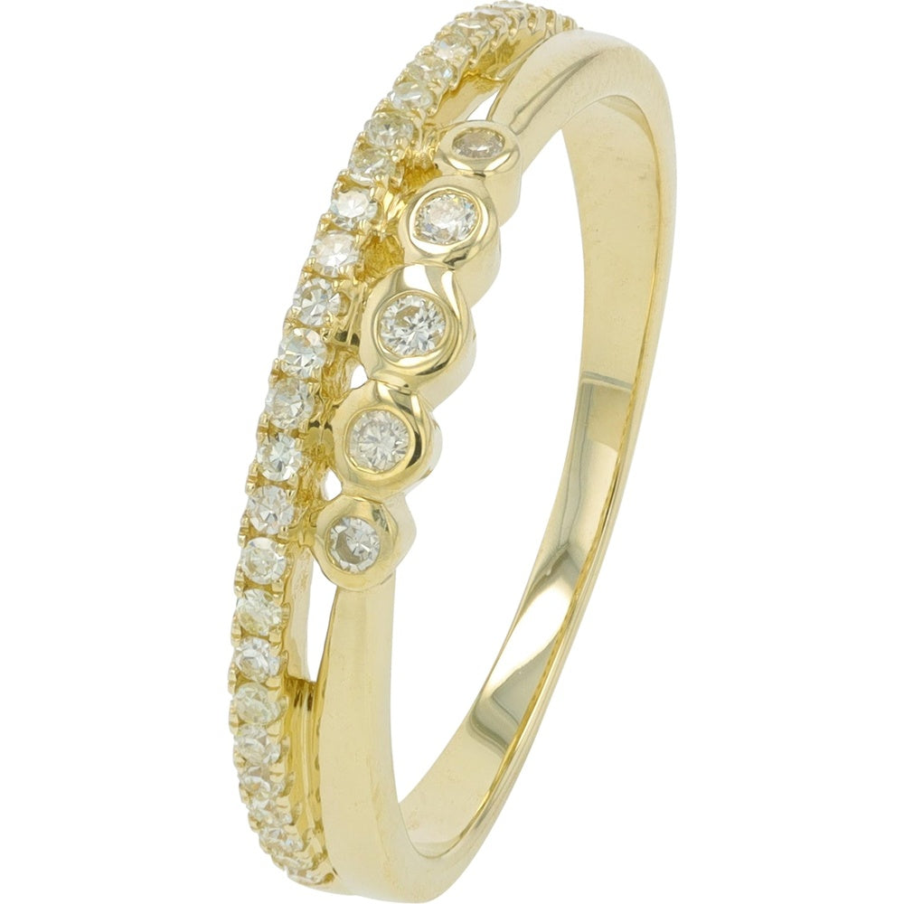 10K Yellow Gold Intertwined Band with Bezel-Set and Prong-Set Round Diamonds - 0.22 Carat Total Diamond Weight
