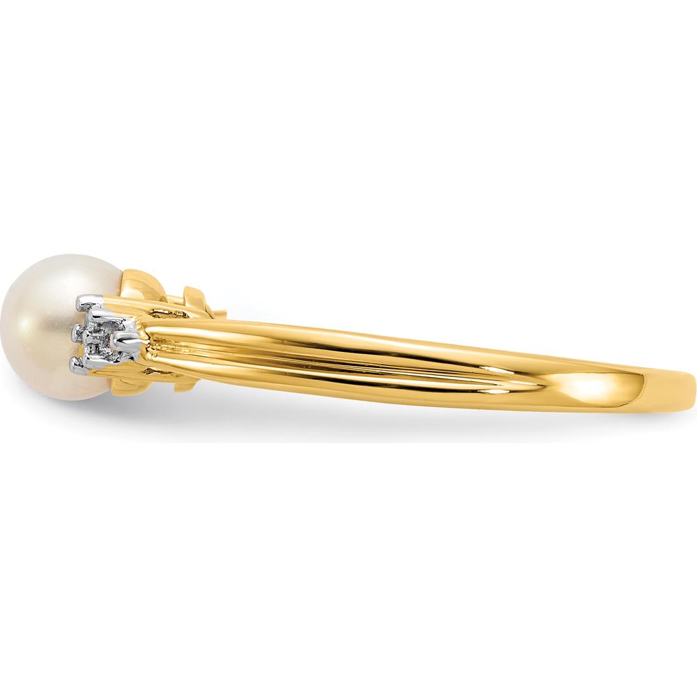 10K Yellow Gold Ring with Freshwater Cultured Pearl and Diamond Accents