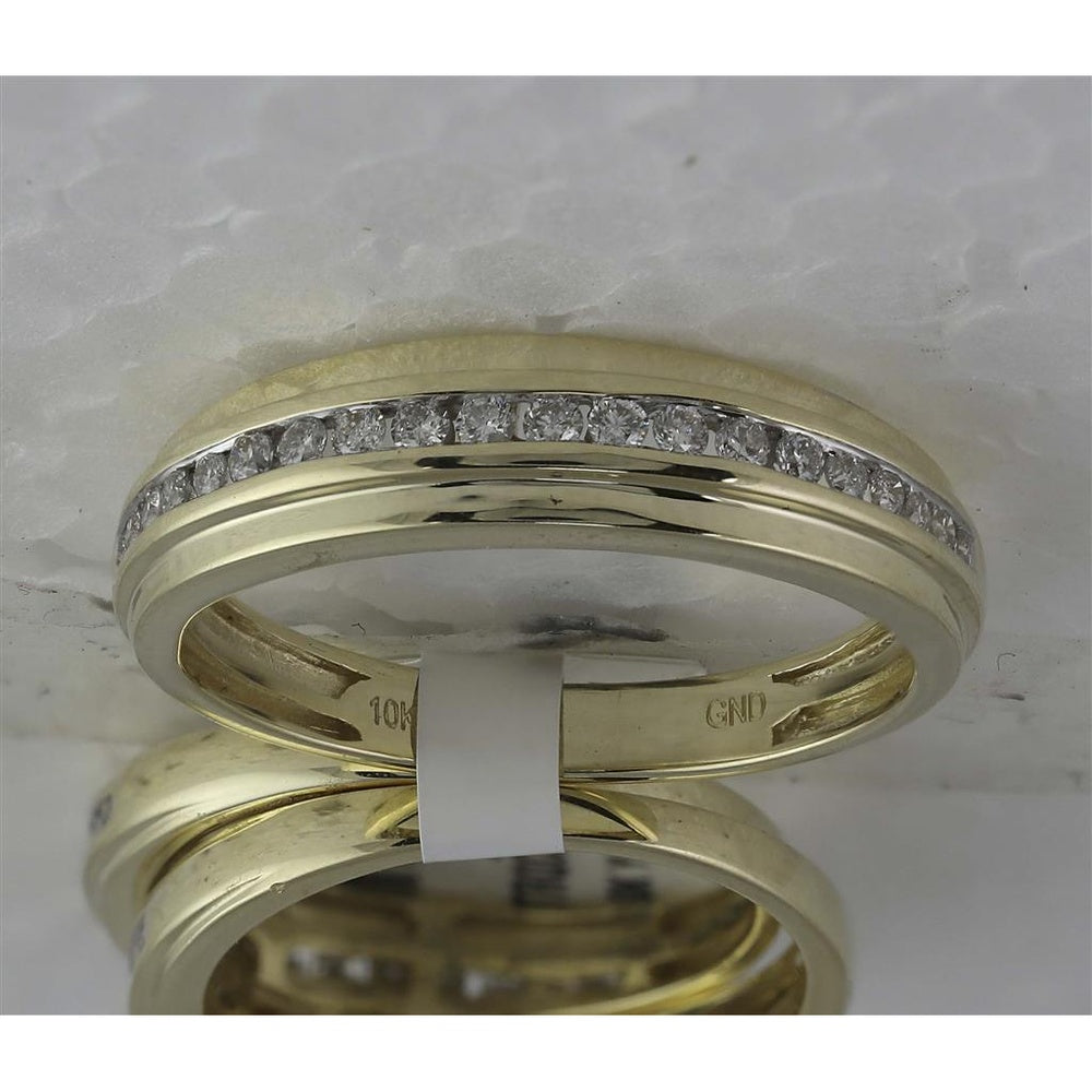 10K Yellow Gold Round Diamond Bridal Ring Set - 7/8 Carat Total Diamond Weight