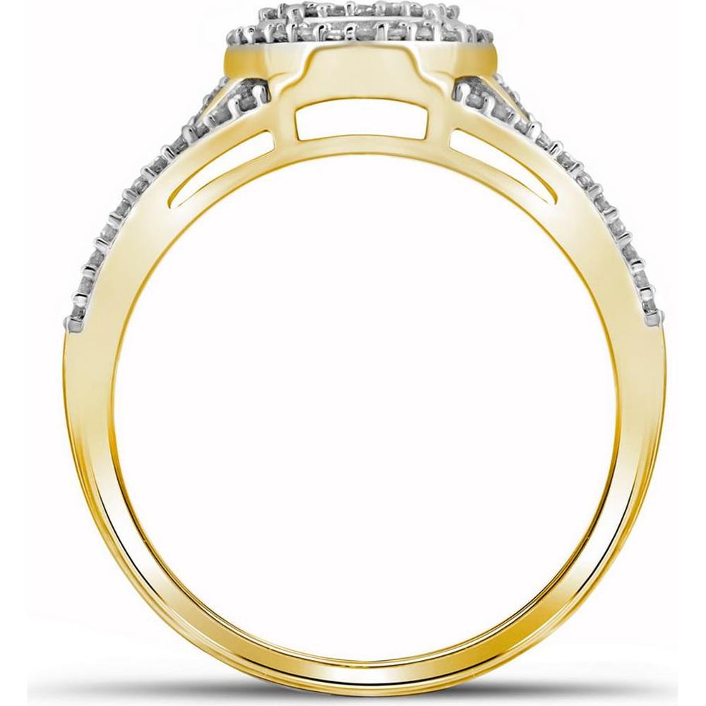 10K Yellow Gold Round Diamond Oval Cluster Twist Ring with 1/2 Carat Total Diamond Weight