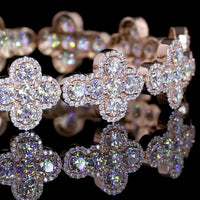 14K Rose Gold Quatrefoil Motif Bracelet with 16.09 Carats of Lab-Grown Brilliant Cut E-VS1 Diamonds - Covaloro Fine Jewelry