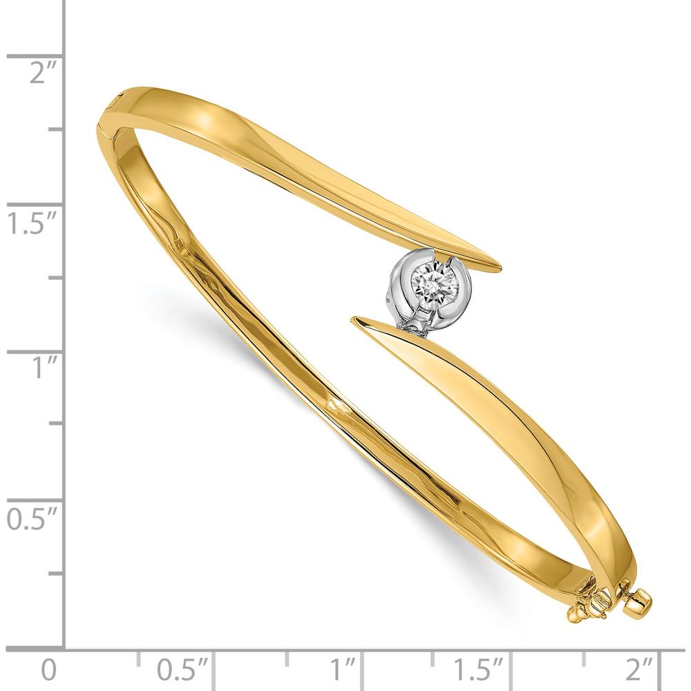 14K Two-Tone Gold Hinged Oval Bangle Bracelet with 5.0mm Round Mount for 0.50 Carat Diamond by Oro Pregiato