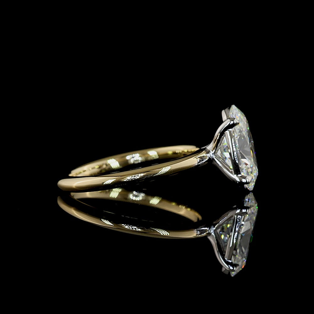14K Two-Tone Gold Oval Cut Lab Diamond Solitaire Ring - 2.57 Carat E VS1 IGI Certified - Covaloro Fine Jewelry