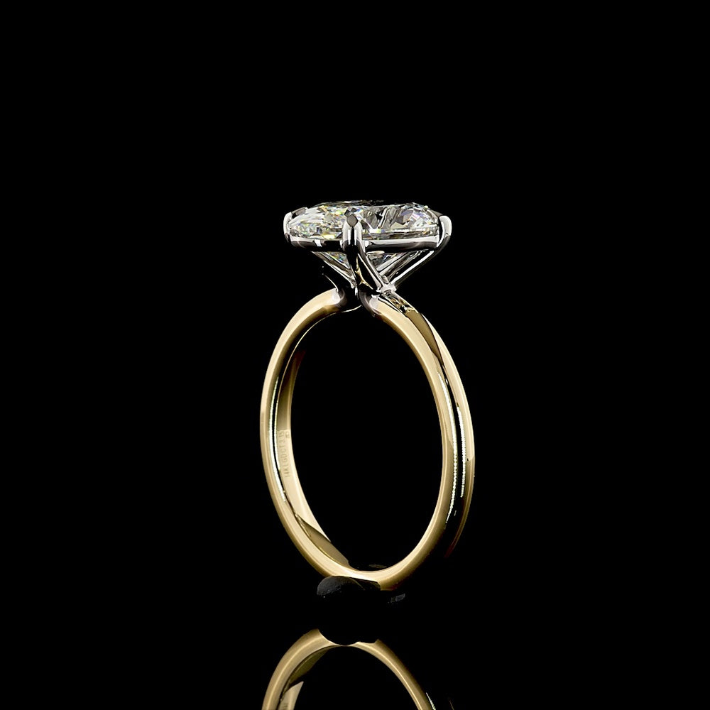 14K Two Tone Oval Cut Solitaire Ring with IGI Certified E-F VVS2 Lab Diamond - 3.15 Carat Total Weight - Covaloro Fine Jewelry
