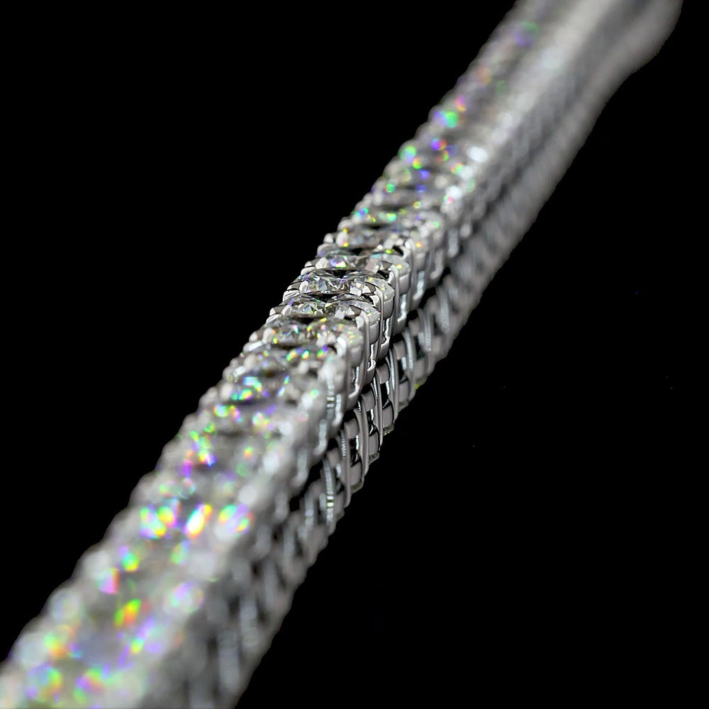 14K White Gold 25.17 Carat Tennis Necklace with Prong Set Lab Grown Round Brilliant Diamonds (E-F VS2) - Covaloro Fine Jewelry