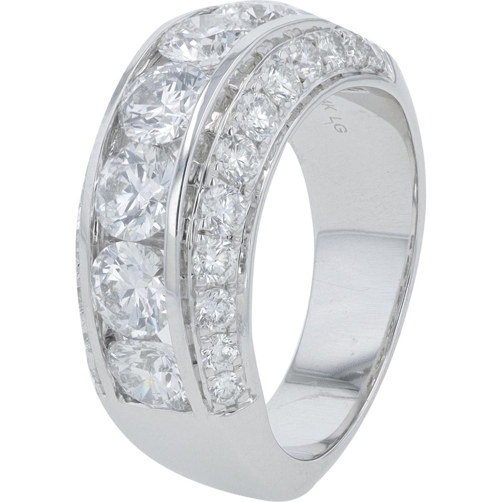 14K White Gold 3.20 Carat Lab Grown Diamond Band Ring with Pavé Round Diamonds