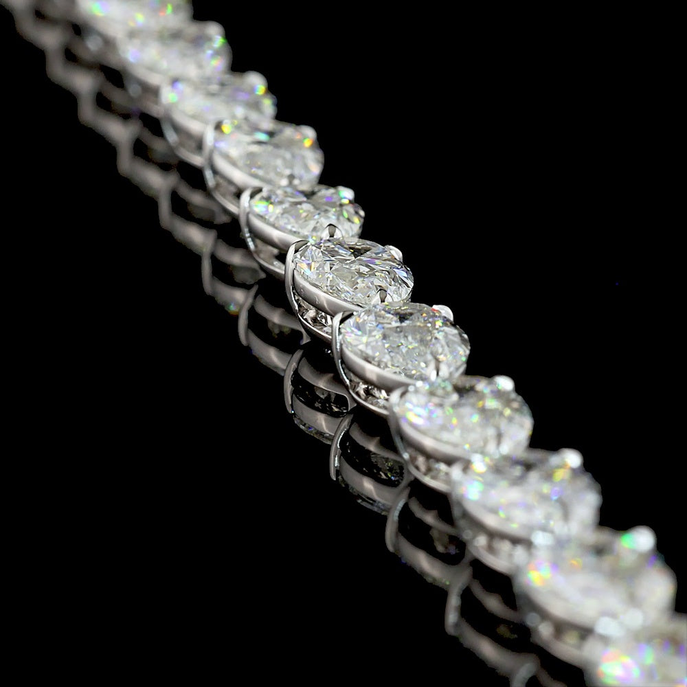 14K White Gold 38.67 Carat Pear Shape Diamond Lariat Necklace with North-South Prong Set Lab Diamonds - E-F VS1 - Covaloro Fine Jewelry