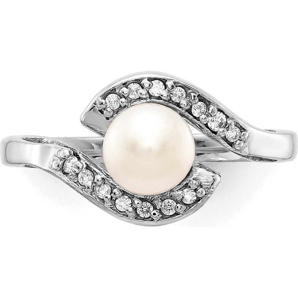 14K White Gold 5.5mm Pearl and Diamond Pavé Wave Ring with 0.14 Carat Total Diamond Weight by Oro Pregiato