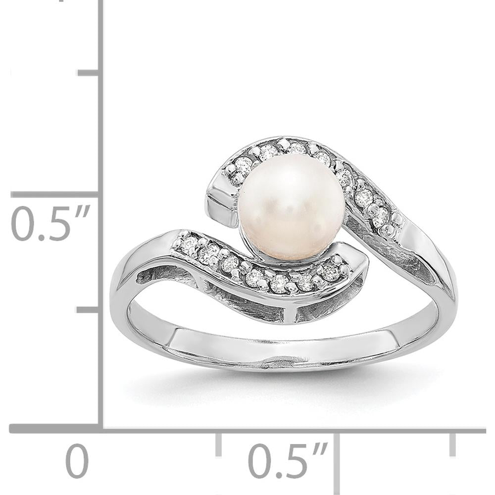 14K White Gold 5.5mm Pearl and Diamond Pavé Wave Ring with 0.14 Carat Total Diamond Weight by Oro Pregiato