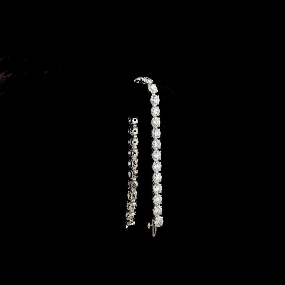 14K White Gold 7.5" Tennis Bracelet with 30 Prong Set Round Brilliant Cut Lab Diamonds - 21.58 Total Carat Weight - Covaloro Fine Jewelry