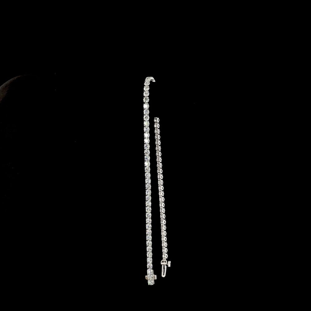 14K White Gold 7" Tennis Bracelet with 71 Prong-Set Round Lab Diamonds - 6.00 Carats Total Diamond Weight, E-F Color, VS1 Clarity - Covaloro Fine Jewelry