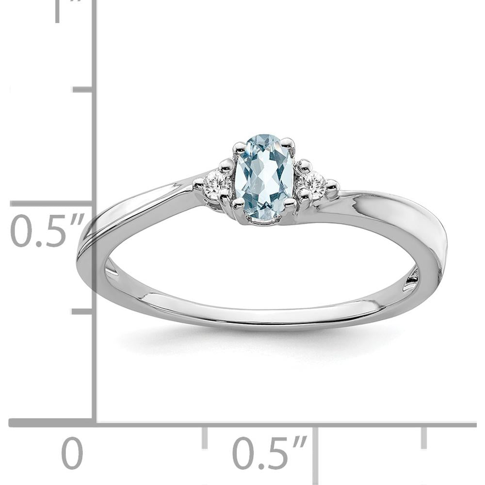14K White Gold Aquamarine and Diamond Ring - 0.34 Carat Aquamarine, 0.04 Carat Total Diamond Weight by 0
