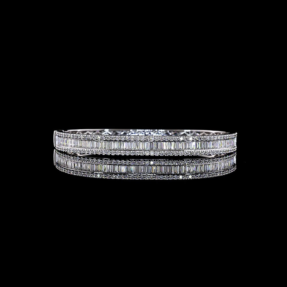 14K White Gold Bangle Bracelet with Baguette and Round Lab Diamonds - 4.19 Carat Total Weight, E/VS1 Quality - Covaloro Fine Jewelry