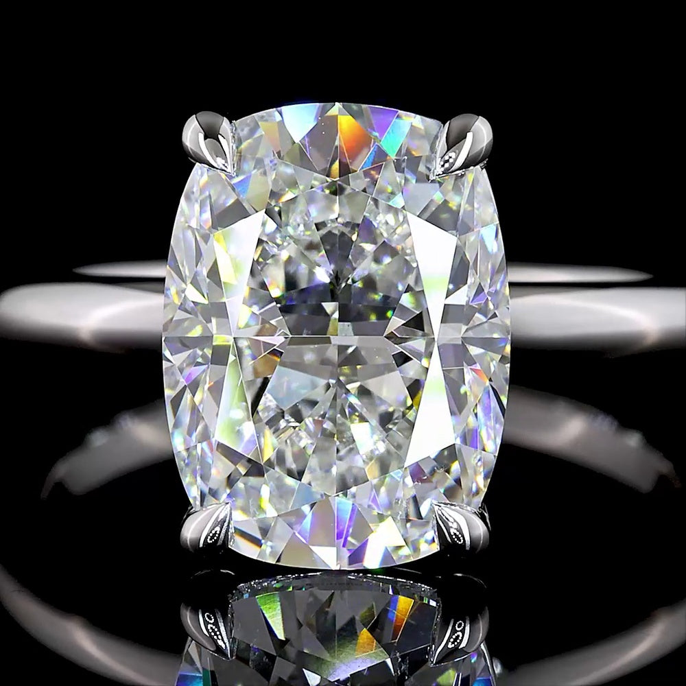 14K White Gold Cushion Brilliant Cut Lab Diamond Solitaire Ring - 4.23 Carat E VVS2 IGI Certified - Covaloro Fine Jewelry