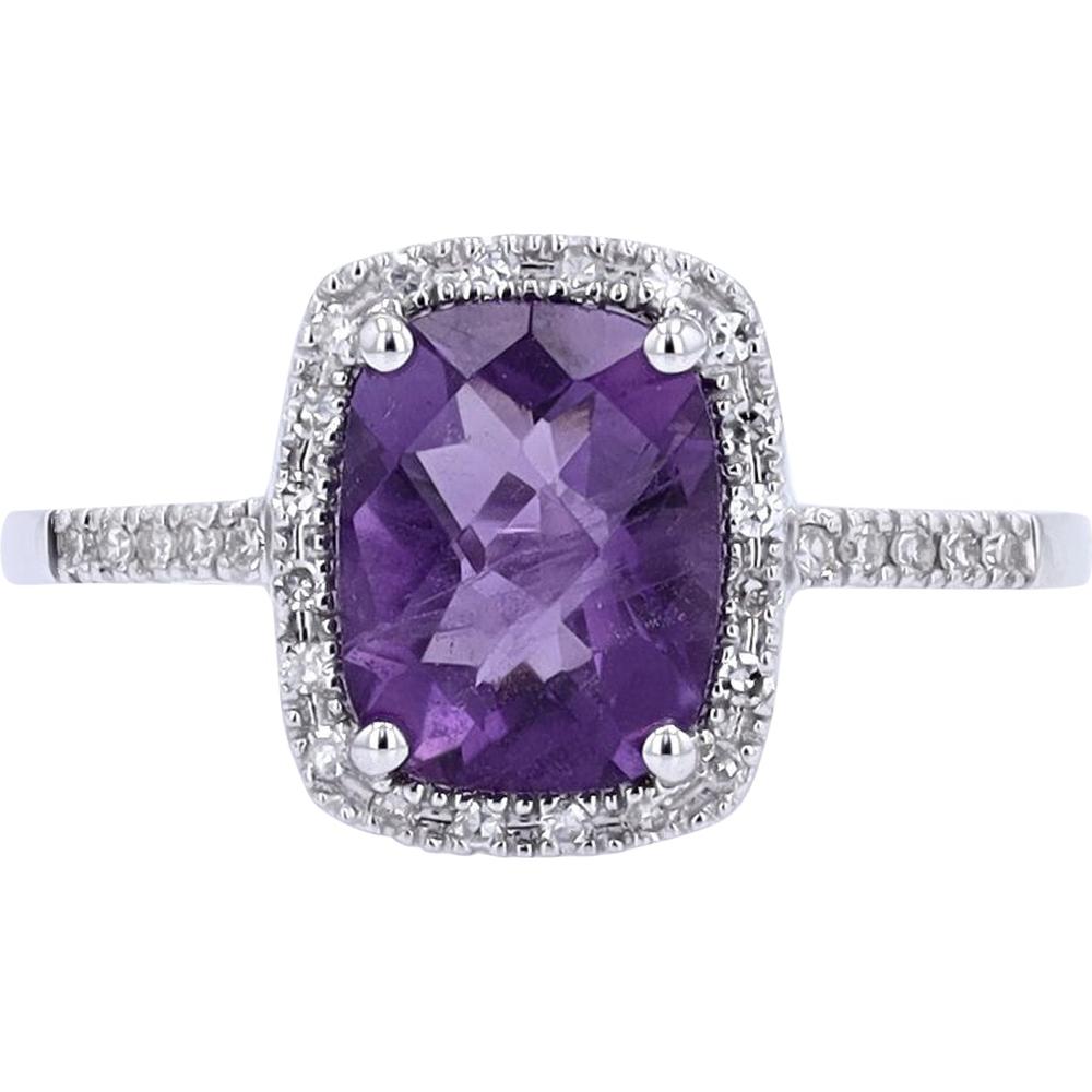 14K White Gold Cushion-Cut Amethyst Ring with 0.12 Carats Diamond Halo