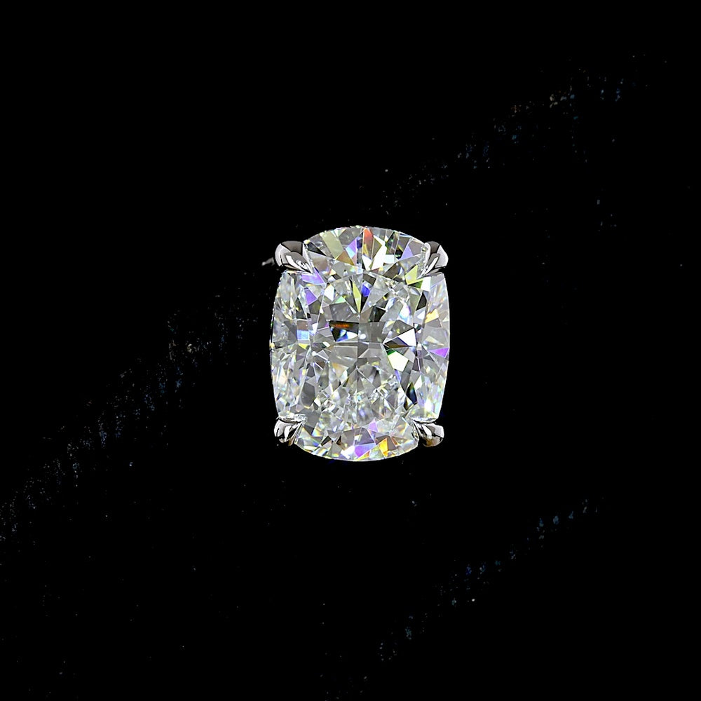 14K White Gold Cushion Cut Diamond Stud Earrings with Prong Setting - 4.59 Carat Total Weight (Lab Grown D VS1 and E VVS2) - Covaloro Fine Jewelry