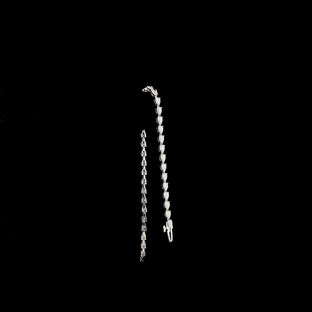 14K White Gold East-West Pear Shape Lab Diamond Tennis Bracelet - 3.98 Carat Total Weight, 39 Stones, E-F Color VS Clarity - Covaloro Fine Jewelry