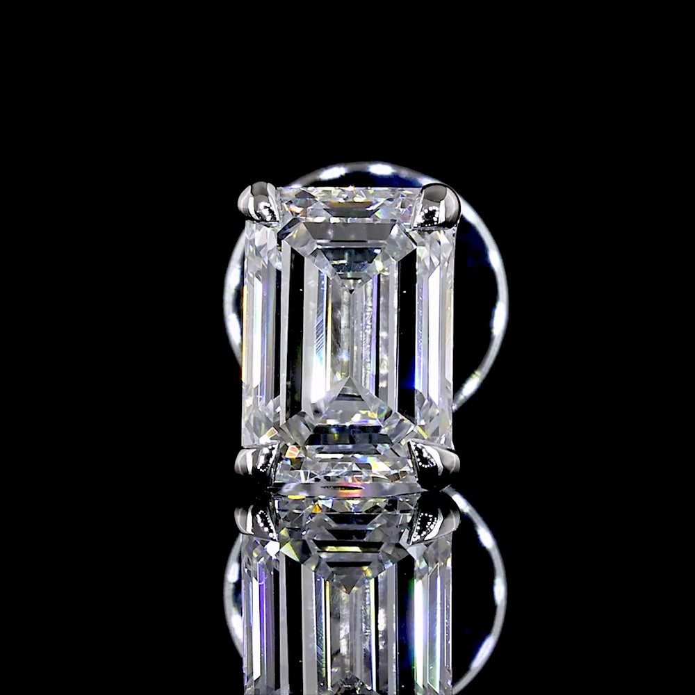 14K White Gold Emerald Cut Lab Diamond Stud Earrings - 0.95 Carat Total Weight, E-F Color VS Clarity with 4-Prong Setting - Covaloro Fine Jewelry