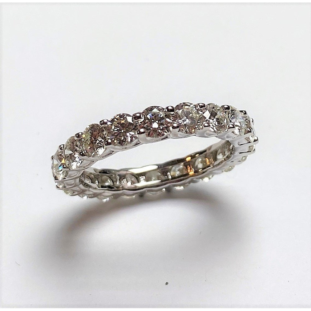 14K White Gold Eternity Band with Shared-Prong Set Round Diamonds - 3.61 Carat Total Diamond Weight by Auriventus