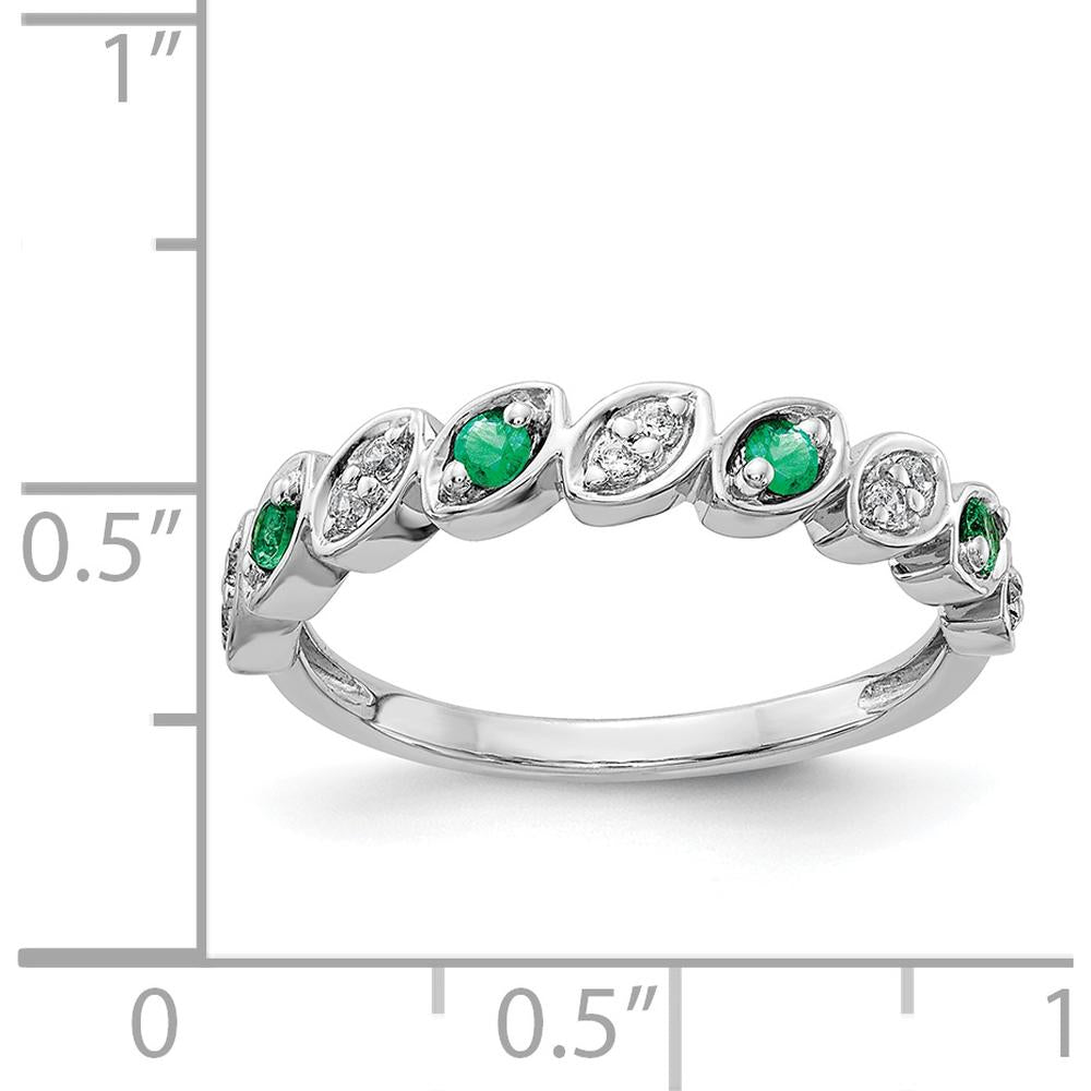 14K White Gold Fancy Diamond and Emerald Ring with 4 Round Emeralds and 10 Round Diamonds - 0.14 Carat Total Gem Weight by 0