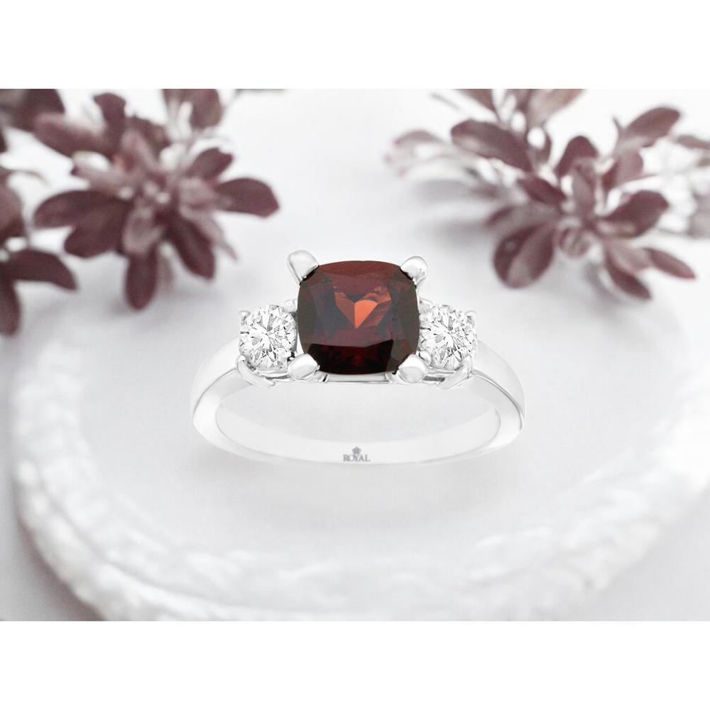 14K White Gold Garnet & Diamond 3-Stone Ring - 1.65 Carats Garnet, 1.00 Carats Diamond Total Weight