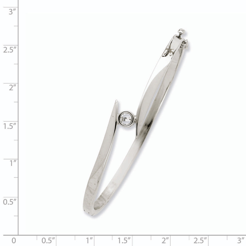 14K White Gold Hinged Oval Bangle Bracelet with 4.0mm Round Bezel-Set Diamond - 0.25 Carat Total Diamond Weight by Oro Pregiato