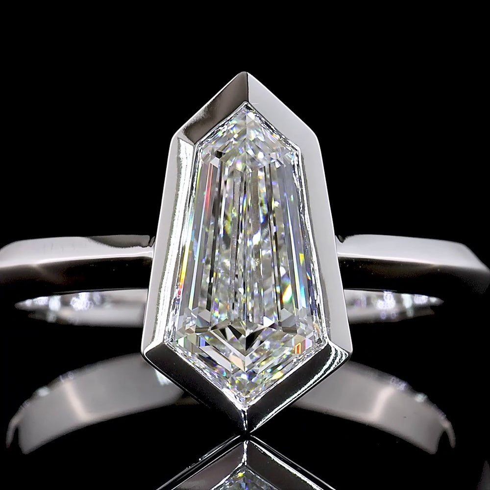 14K White Gold North-South Kite Cut Solitaire Ring with Bezel Set Lab Diamond - 1.66 Carat Total Weight E-F VS1 - Covaloro Fine Jewelry