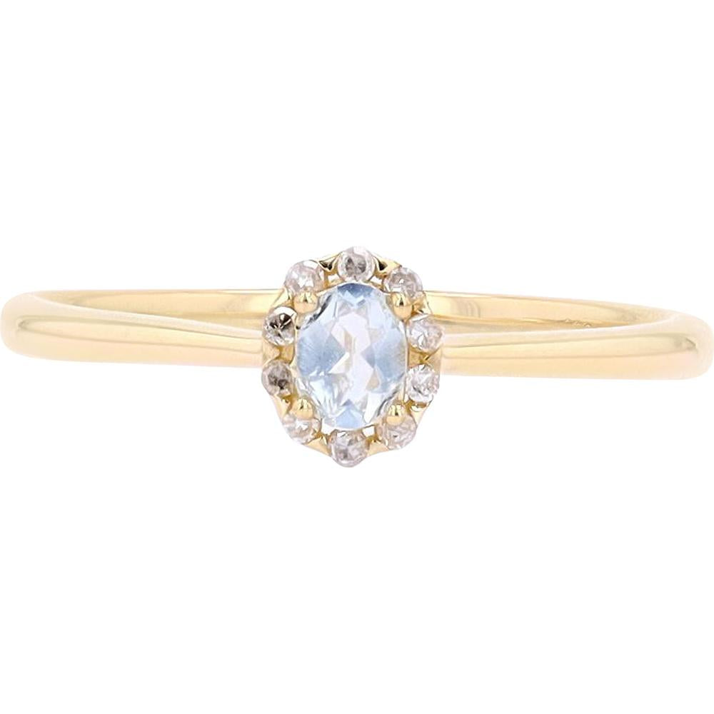 14K White Gold Oval Aquamarine Center Ring with Diamond Halo - 0.05 Carats Total Diamond Weight