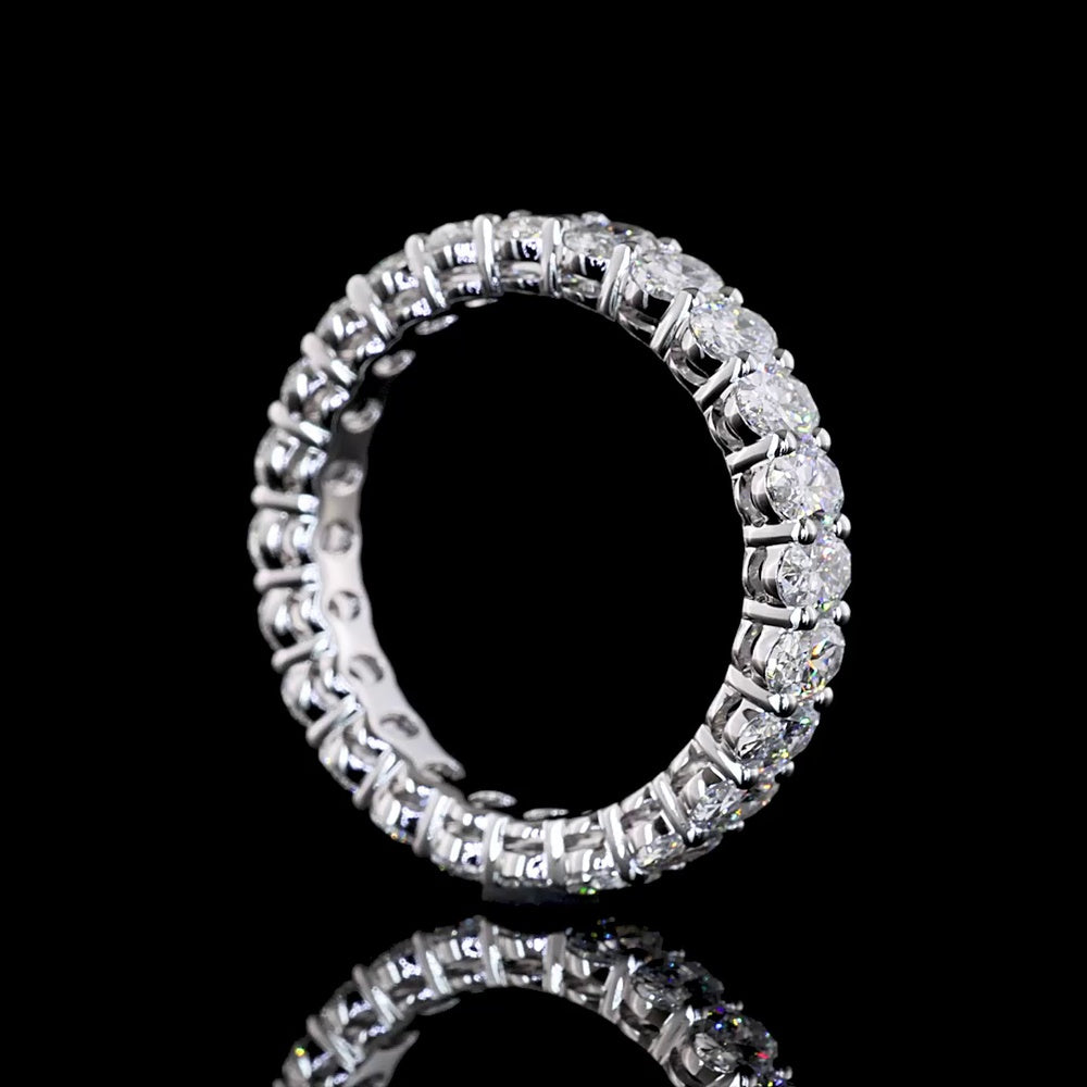 14K White Gold Oval Cut Lab-Grown Diamond Eternity Band - 2.50 Carat Total Weight, 24 Stones E-F VS Prong Set - Covaloro Fine Jewelry