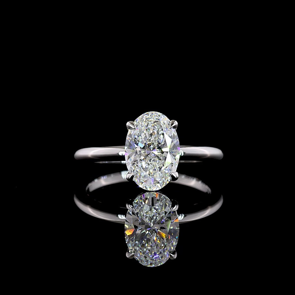 14K White Gold Oval Cut Solitaire Ring featuring 2.07 Carat Lab-Grown Diamond with E-F Color and VVS2 Clarity - IGI Certified - Covaloro Fine Jewelry