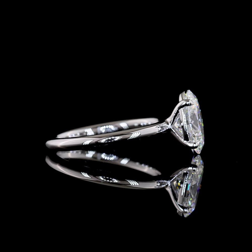 14K White Gold Oval Cut Solitaire Ring featuring 2.07 Carat Lab-Grown Diamond with E-F Color and VVS2 Clarity - IGI Certified - Covaloro Fine Jewelry