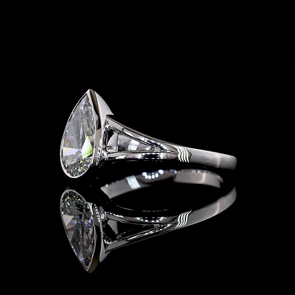 14K White Gold Pear Shape Bezel Set Solitaire Ring with 1.55 Carat Lab Grown F VVS2 Diamond - North-South Orientation - Covaloro Fine Jewelry