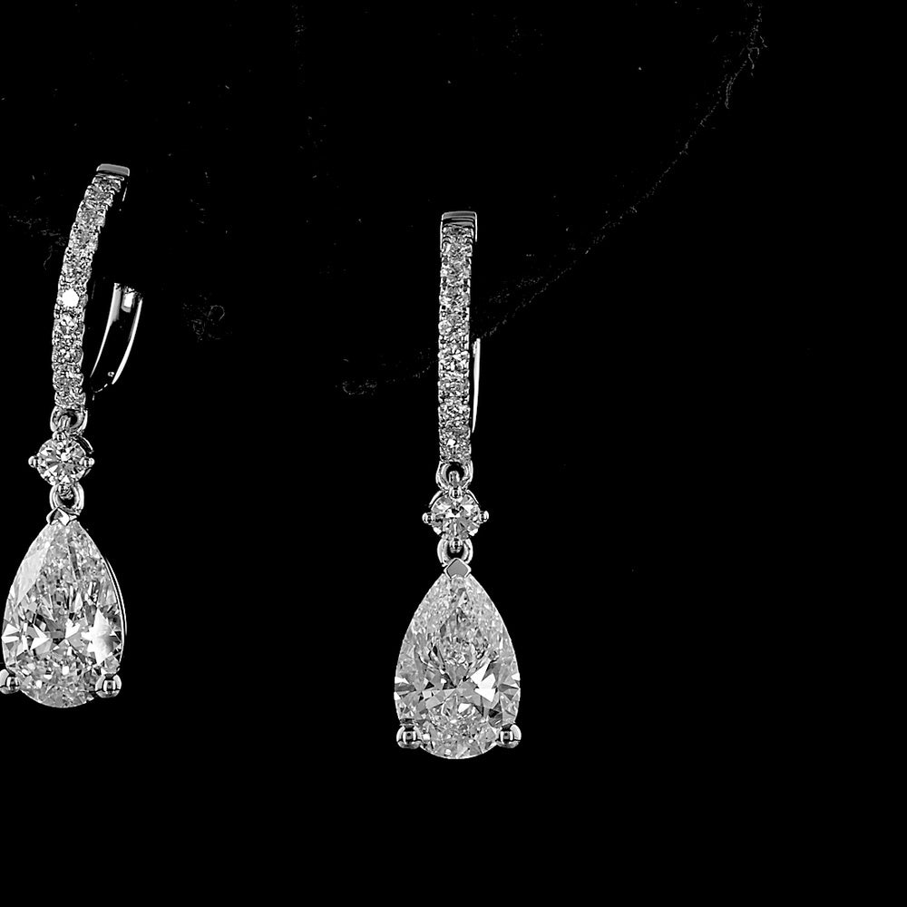14K White Gold Pear Shape Hanging Drop Earrings with Lab Diamonds - F VVS2/VS2 Center Stones - 2.81 Carat Total Diamond Weight - Covaloro Fine Jewelry