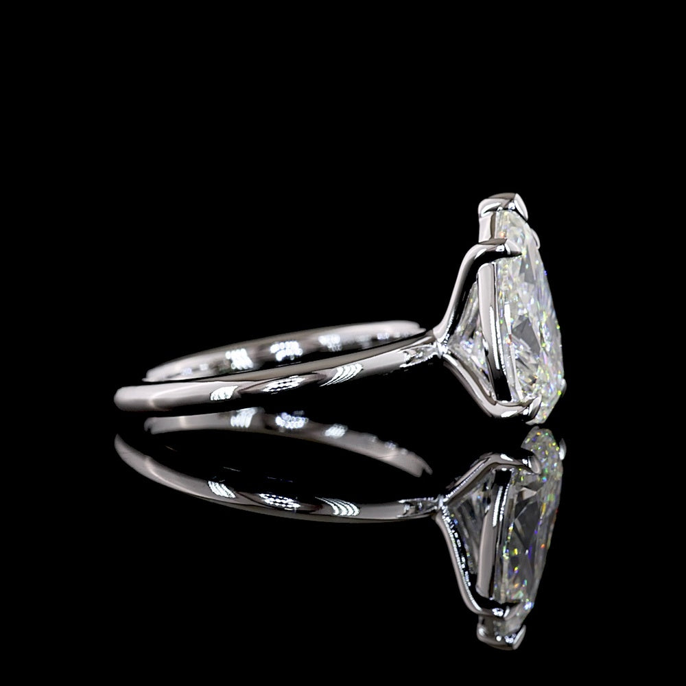 14K White Gold Pear Shape Solitaire Engagement Ring with 3.07 Carat F VVS2 Lab Grown Diamond - IGI Certified - Covaloro Fine Jewelry