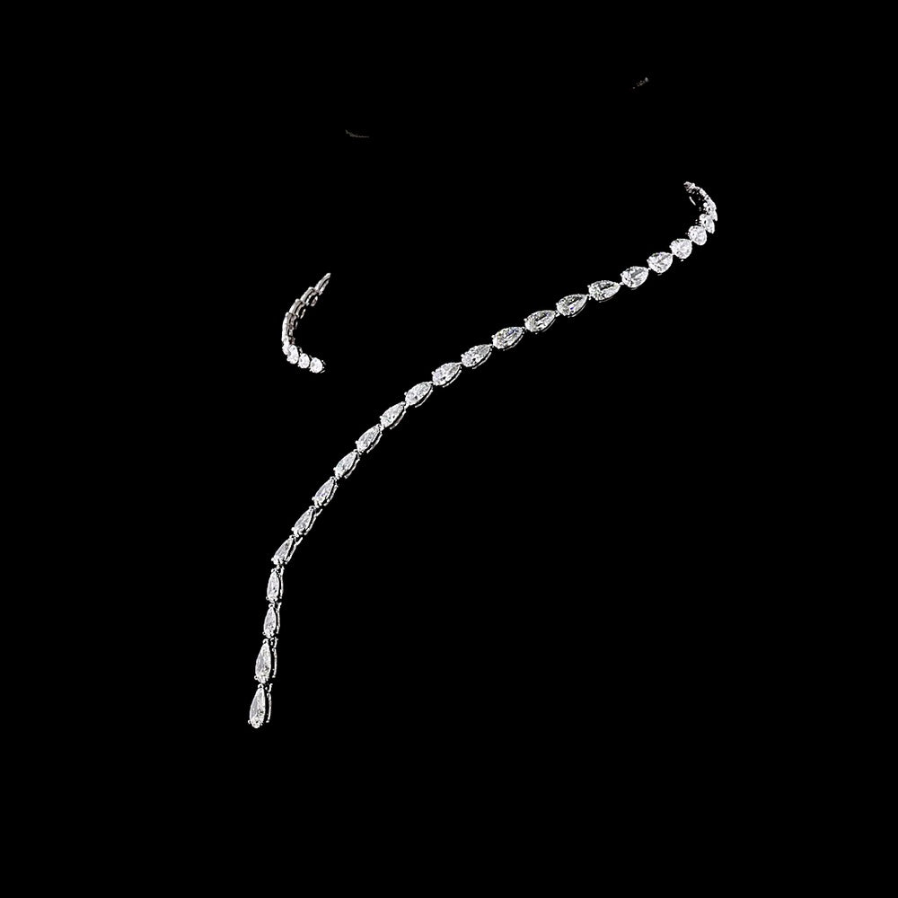 14K White Gold Pear-Shaped Lariat Necklace with 33.47 Carat Lab-Grown E-F VS2 Diamonds in Prong Setting - Covaloro Fine Jewelry