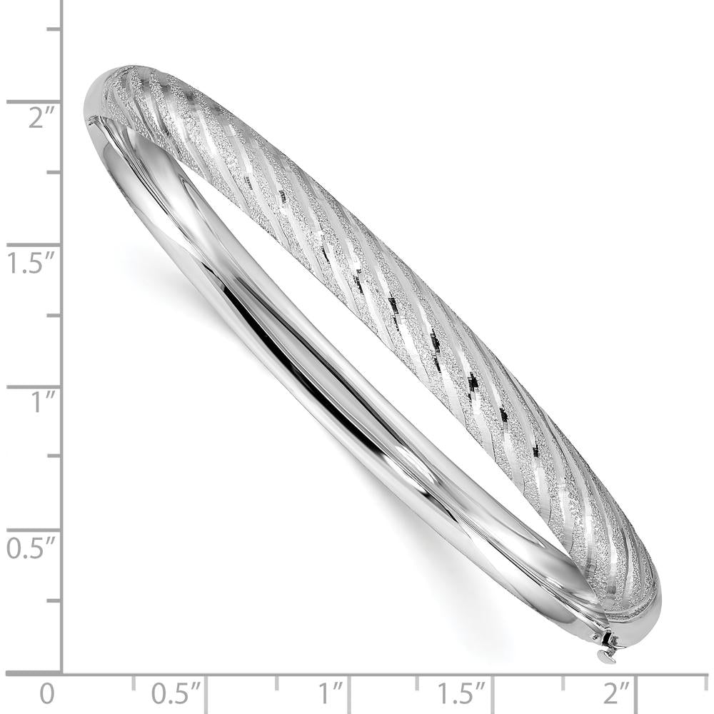 14K White Gold Polished Textured Diamond-Cut 6.2mm Twisted Hinged Oval Bangle Bracelet by Oro Pregiato
