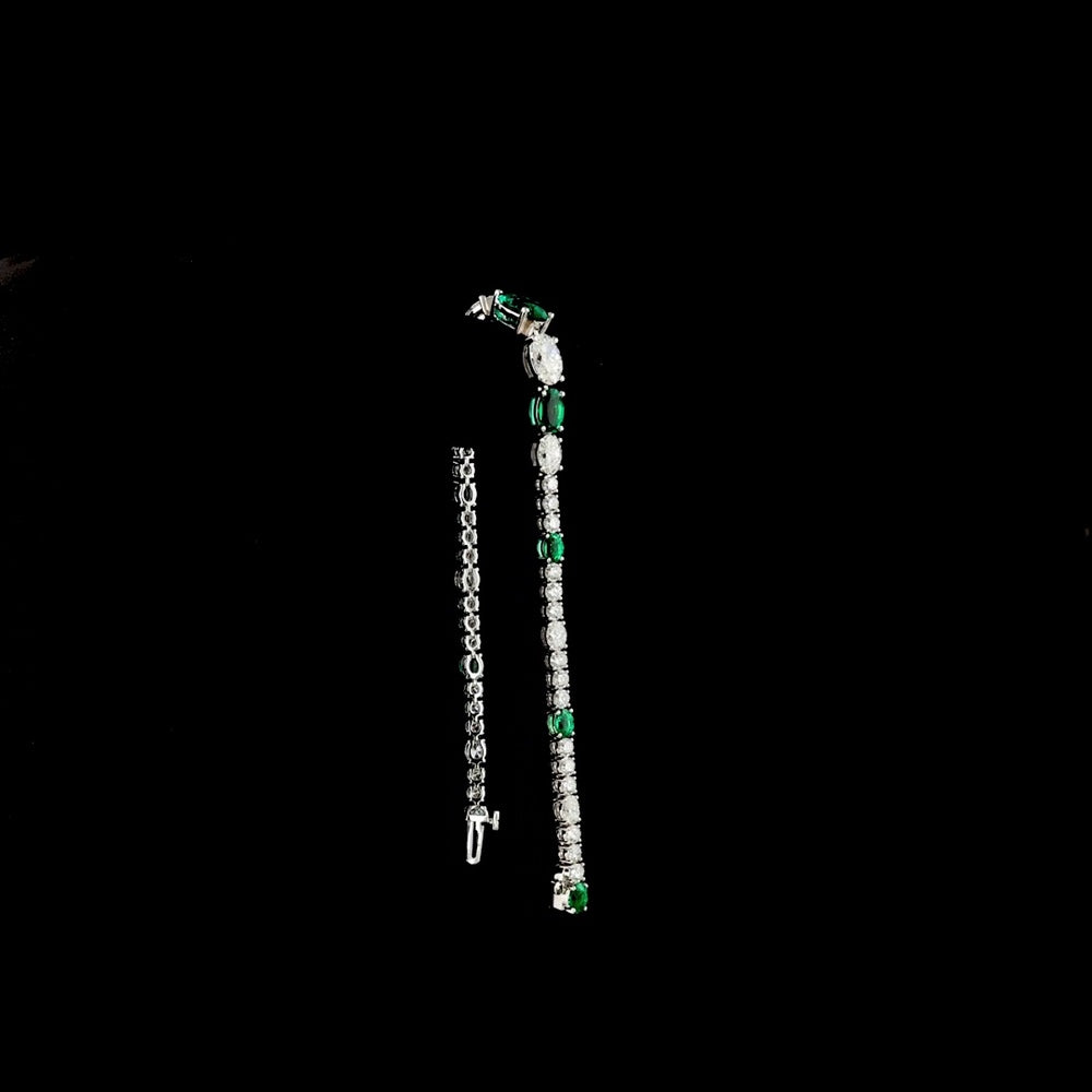 14K White Gold Riviera Bracelet with Alternating Oval Cut Lab-Grown Emerald and Diamond Accents - 5.92 Total Carat Weight - Covaloro Fine Jewelry
