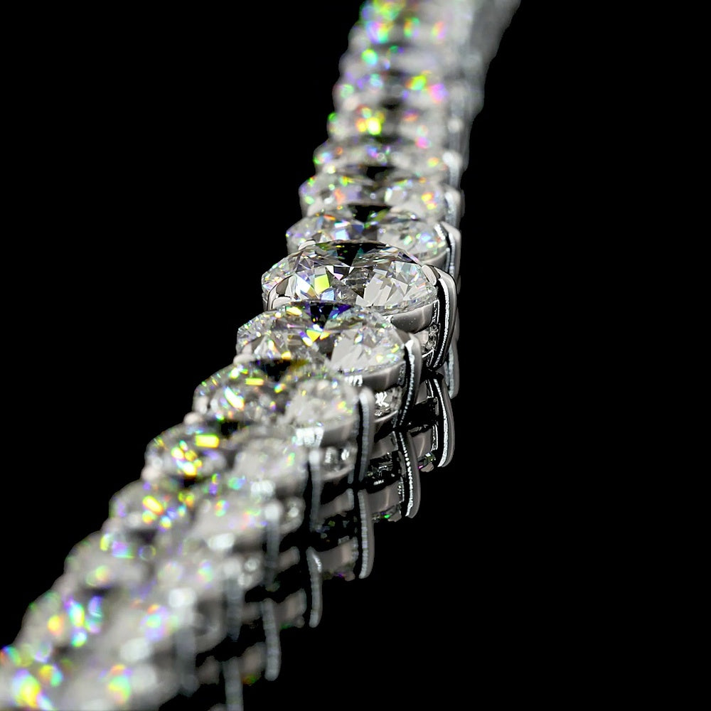 14K White Gold Riviera Necklace with 107 Graduated Round Lab Diamonds - D VS1, 25.1 Carat Total Weight - Covaloro Fine Jewelry