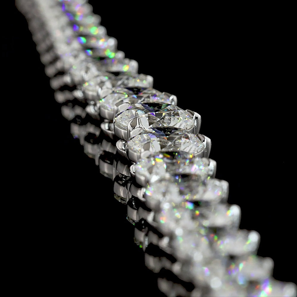 14K White Gold Riviera Necklace with 35 Carats Graduating Lab-Grown Round Brilliant Cut Diamonds (E-F VVS2) - 93 Stones in Prong Setting - Covaloro Fine Jewelry