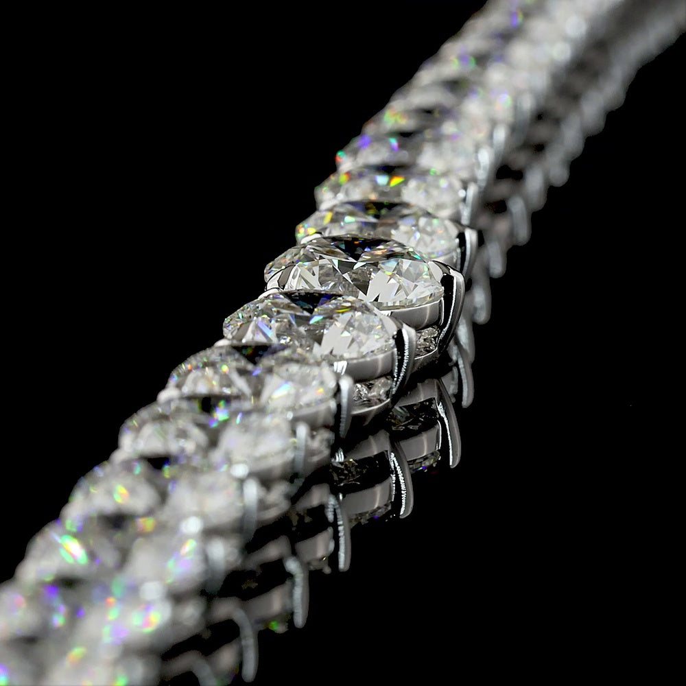 14K White Gold Riviera Necklace with 35 Carats Graduating Lab-Grown Round Brilliant Cut Diamonds (E-F VVS2) - 93 Stones in Prong Setting - Covaloro Fine Jewelry
